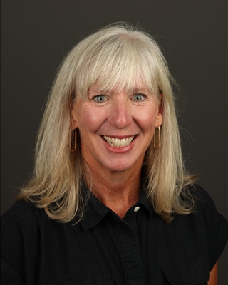 Leslie Coggins
